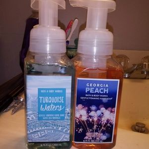 Bath & Body Works Foaming Hand Soap set